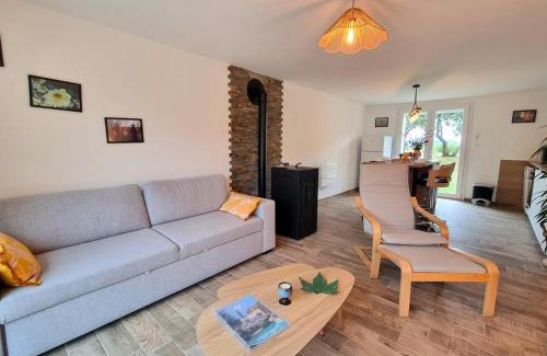 La Versanne House | Gîte cosy avec jardin dans le Parc du Pilat - FR-1-496-369