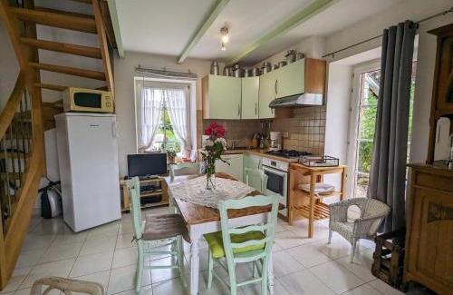 Saulcy-sur-Meurthe House | Gîte cosy "shabby chic" avec sauna privé, grand terrain et randonnées à proximité - FR-1-589-256