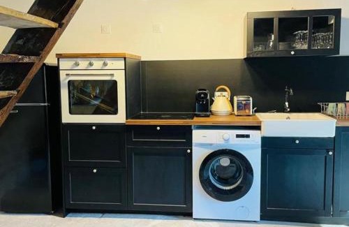 Montaigu-le-Blin House | Gîte de charme avec spa et cheminée, proche Vichy - FR-1-489-522