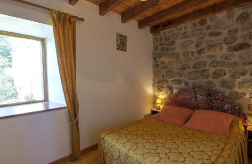 Burdignes House | Gîte de Charme avec Wifi et Cheminée en Pleine Campagne - FR-1-496-96