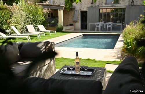 Flaux House | Gîte de charme "Puisneuf" proche de Uzes