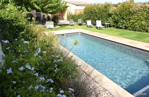 Flaux House | Gîte de charme "Puisneuf" proche de Uzes