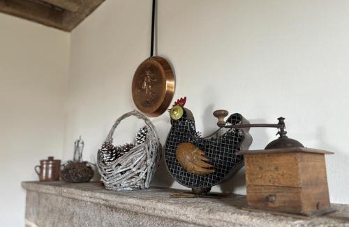 Deux-Chaises House | Gîte de charme XVIIe siècle, climatisé, au cœur du Bocage Bourbonnais - FR-1-489-126