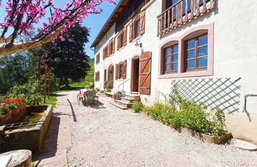 Sainte-Croix-aux-Mines House | GÎTE DE MONTAGNEPrés de la fermedes sentiers randonnées belle vue