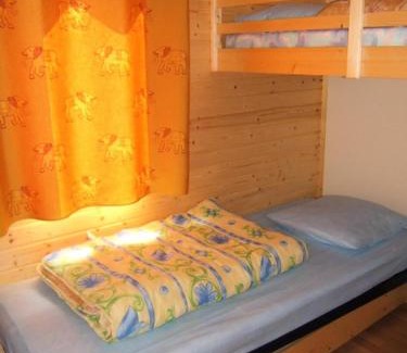 Laval-sur-Luzege Apartment | Gîte de France Chalet - Gîte de France 4 personnes MAE-6494