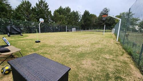 Brive-la-Gaillarde Apartment | Gîte de France Tennis 3 épis - Gîte de France 4 personnes MAE-4621