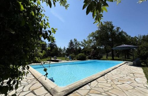 Brive-la-Gaillarde Apartment | Gîte de France Tennis 3 épis - Gîte de France 4 personnes MAE-4621