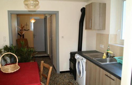 Naves Apartment | Gîte de France Monédières 3 épis - Gîte de France 2 personnes MAE-0224