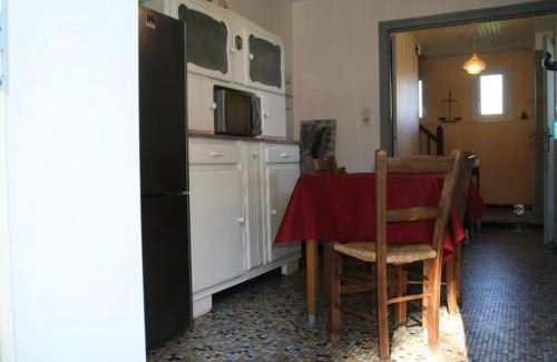 Naves Apartment | Gîte de France Monédières 3 épis - Gîte de France 2 personnes MAE-0224