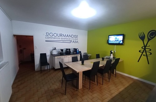 Montournais Apartment | Gîte de la Bicyclette near Puy du Fou