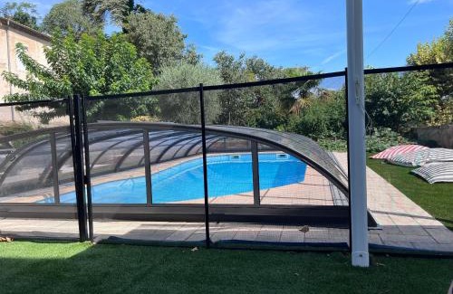 Saint-Pierre-de-Boeuf Apartment | Gîte de la tour