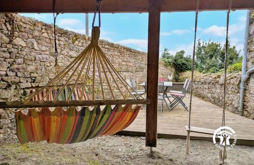 Sainte-Suzanne-and-Chammes House | Gîte des cinq tours