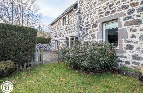 Ceyssat House | Gîte des Dômes - Ceyssat