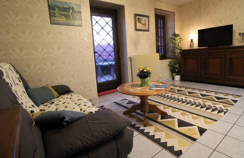 Saint-Laurent-d'Agny House | Gîte du Bistinclin Fruité