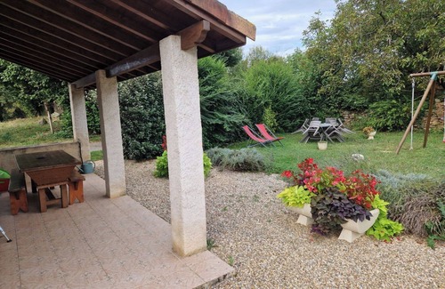 Saint-Christophe House | Gîte du Brésil, detached family home for nature lovers!