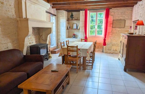 Asnieres-sur-Nouere House | Gîte du Meunier avec Terrasse, WIFI et Animaux Admis - FR-1-653-79