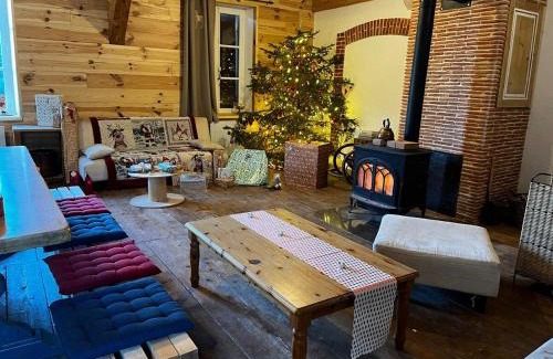 Le Poizat-Lalleyriat House | Gîte du Moul'Ain Jura 200m2 15 pers