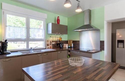 Jussey House | Gîte du Pêcheur isolé avec grande capacité près de la Saône - FR-1-583-451