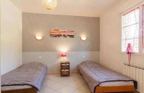 Jussey House | Gîte du Pêcheur isolé avec grande capacité près de la Saône - FR-1-583-451