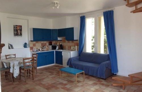 Tournon-sur-Rhone House | Gîte du vigneron à La Terrasse piscine local vélos
