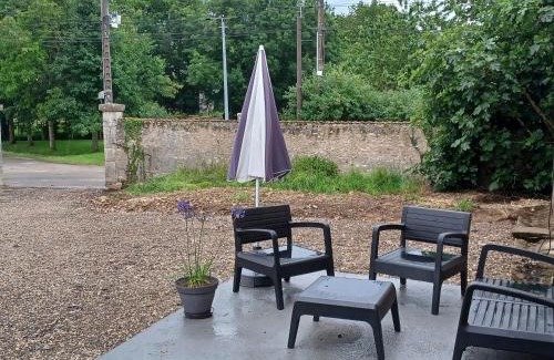 Beaulieu-sur-Loire House | Gîte en pleine nature près de la Loire, idéal famille ou amis, proche des vignobles et sites historiques. - FR-1-590-434