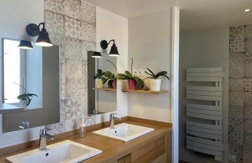Saint-Leon House | Gîte en pleine nature, idéal pour familles, 2 terrasses, déconnections assurées - FR-1-489-437