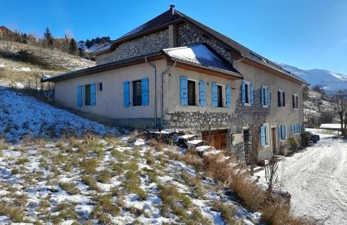 Saint-Etienne-en-Devoluy Bed & Breakfast | Gîte et chambres d'hôtes "La Tourtette" 12 pers