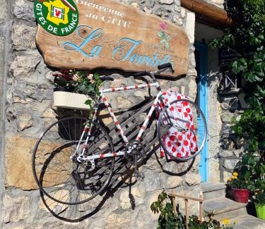 Saint-Etienne-en-Devoluy Bed & Breakfast | Gîte et chambres d'hôtes "La Tourtette" 12 pers