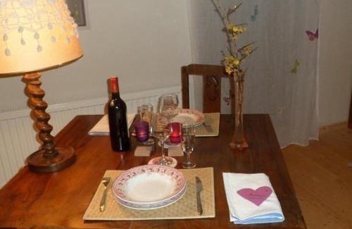 Souvigny House | Gîte familial avec piscine chauffée et wifi, près de Souvigny - FR-1-489-466