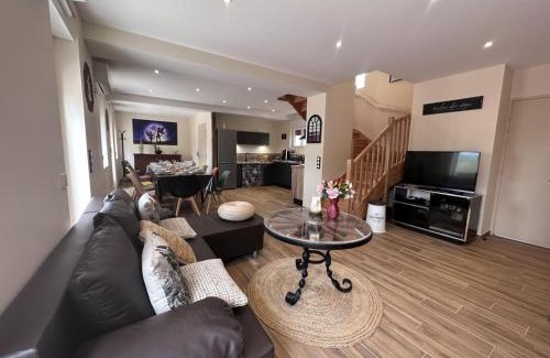 Saint-Leon House | Gîte familial avec spa à Saint-Léon - FR-1-489-467