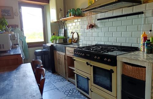 Sabran Apartment | Gîte indépendant avec terrasse Saluces