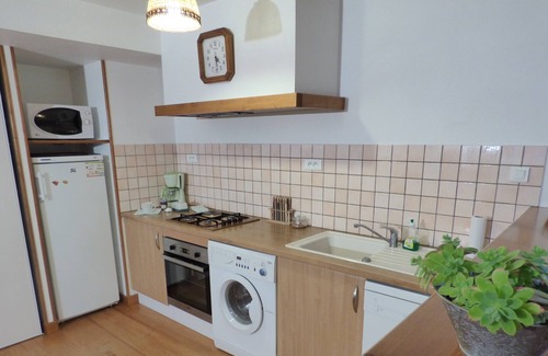 Massiac Cottage | Gîte La Grange - Pool and nature.