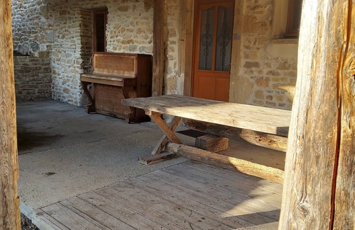 Montbenoit Apartment | Gîte La Grosse Grange 4 to 8 persons