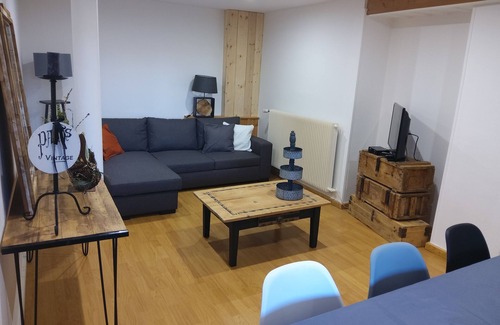 Montbenoit Apartment | Gîte La Grosse Grange 4 to 8 persons