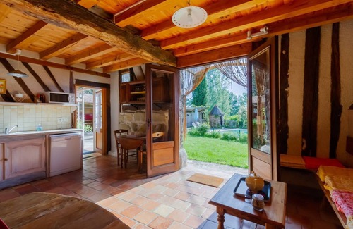 Lavergne House | Gîte Le Capricorne avec grande piscine privée