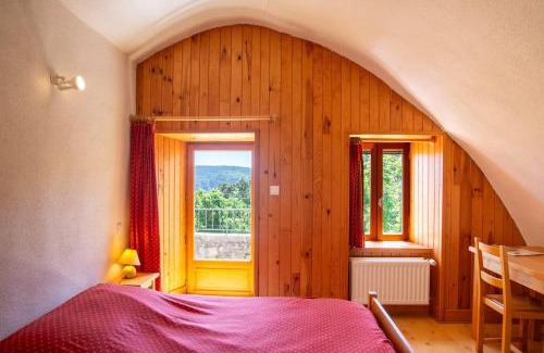 Saint-Georges-de-Levejac House | Gîte Le Bellevue 4/6 personnes du Couvent