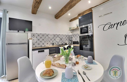 Saint-Malon-sur-Mel House | Gîte Le Miroir aux Fées