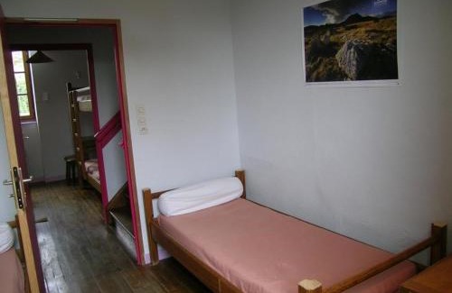 La Chabanne House | Gîte Le Saillant: Détente Montagne Bourbonnaise, Animaux admis, Jardin, jusqu'à 14 pers - FR-1-489-343