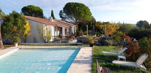 Cotignac Apartment | Gîte Les Tarentes