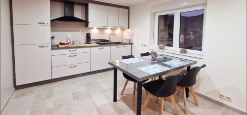 Cornimont House | Gîte moderne et calme avec local séparé pour skis et vélos