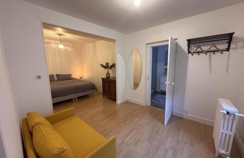 Moulins Apartment | Gîte moderne et fonctionnel à Moulins, idéal pour 4 personnes - FR-1-489-570