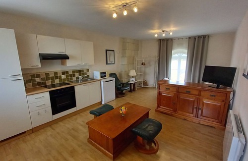 Montreuil-Bellay Cottage | Gîte Montreuillais for 2 to 6 people in duplex