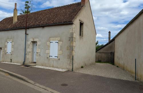 Saint-Martin-sur-Ocre House | Gîte Ocrinien, Maison 2 chambres & Loire à Vélo