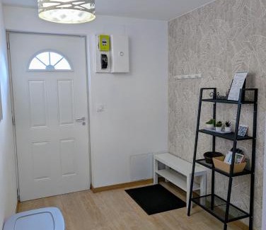 Saint-Martin-sur-Ocre House | Gîte Ocrinien, Maison 2 chambres & Loire à Vélo