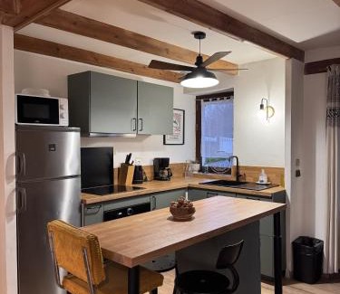 Spezet House | Gîte Paisible à la Campagne pour 5 Personnes