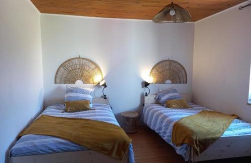 Saint-Leon House | Gîte paisible pour des aventures nature, près du GR3 - FR-1-489-518