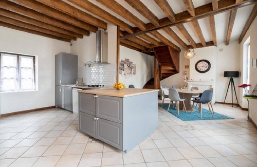 Mosnes Cabin | Gîte pour15 PERSONNES avec piscine et jacuzzi au coeur des châteaux de la Loire