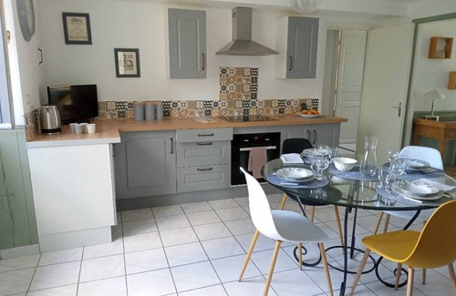 Saint-Dizier-les-Domaines House | Gîte Privatif, Proche Nature et Plan D'eau