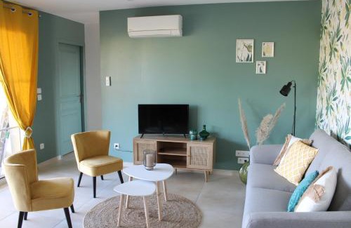 Fontenay-le-Comte House | Gîte Rose, Séjour détente et bien être en famille avec jacuzzi