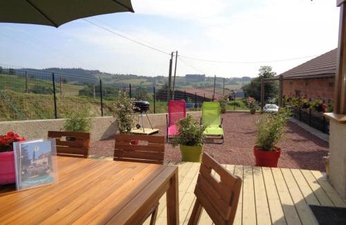 Saint-Marcel-dʼUrfe House | Gîte rural confortable avec terrasse, animaux admis - FR-1-496-235